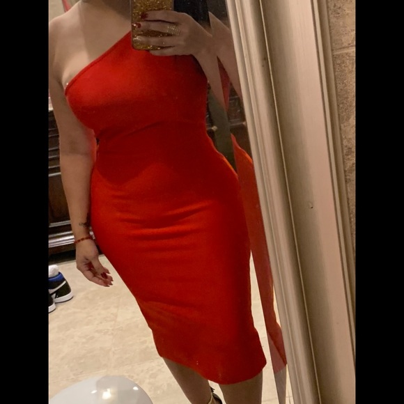 Red one shoulder dress with gold zipper detail in back - Picture 1 of 3